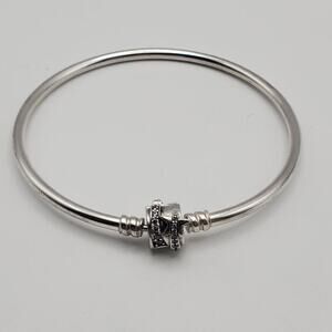 Limited Edition Pandora Moments Sparkling Shooting Star Bangle 8 in.